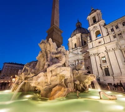 Fontana dei Quattro Fiumi by night